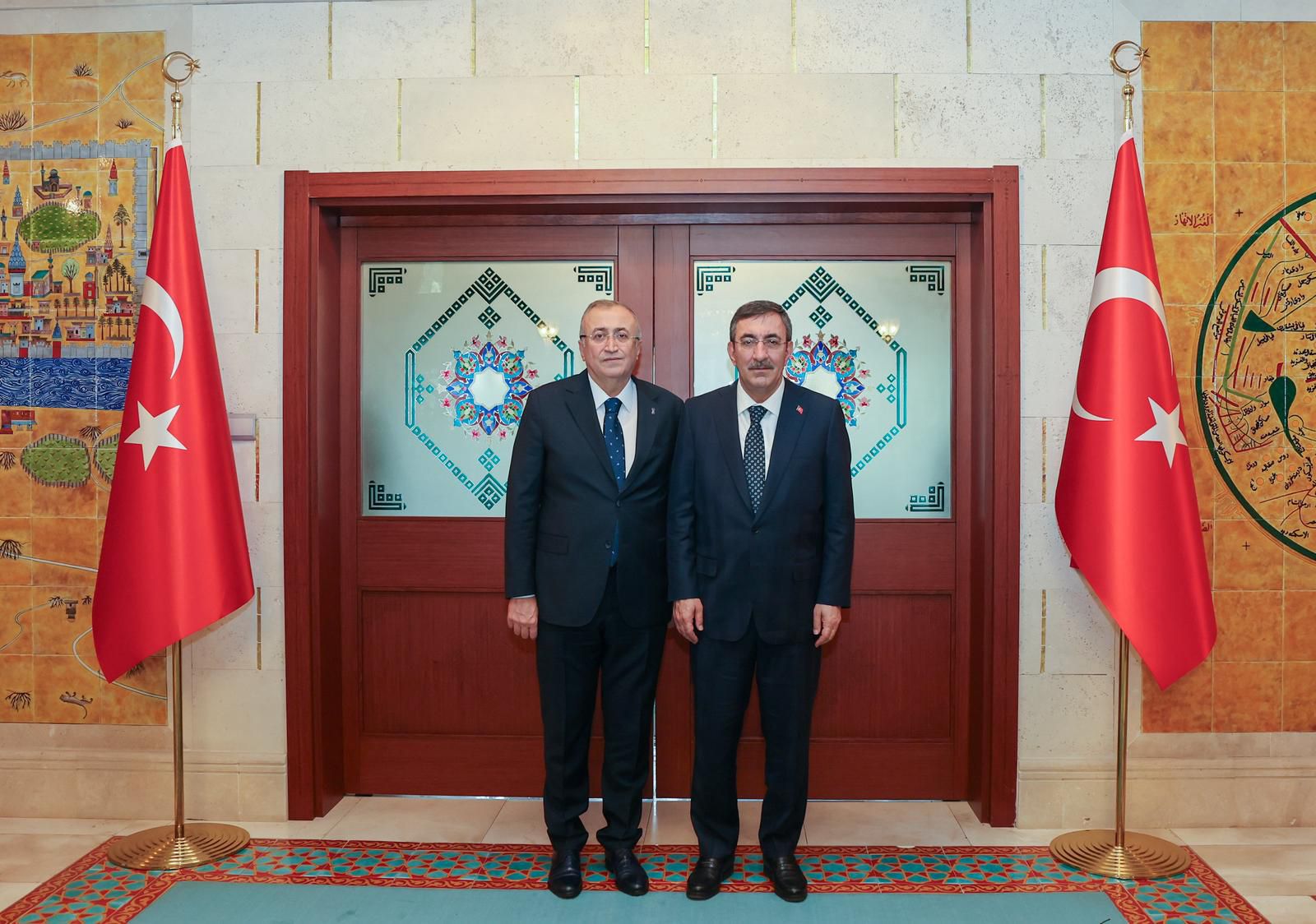 Cumhurbaşkanı Yardımcımız Sayın Cevdet Yılmaz’ı ziyaret ...